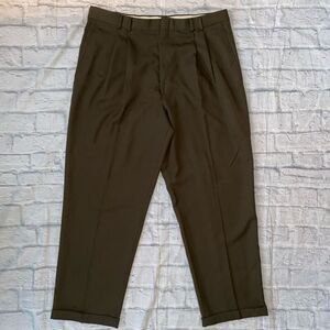 Men 38 pleated classic dress pants w/cuffed leg hem tan